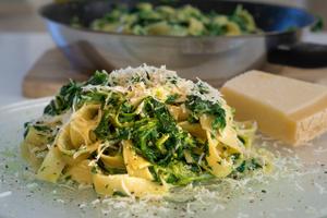 Spinach Tagliatelle with Parmesan Recipe | Rustle Up