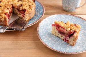 Raspberry Crumble Cake Recipe | Rustle Up