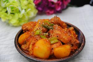 Dak Bokkeum Tang (Spicy Korean Chicken Stew) Recipe | Rustle Up