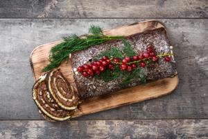 Homemade Yule Log Cake Recipe | Rustle Up