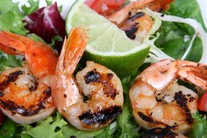 Honey Chargrilled Prawn Salad Recipe | Rustle Up