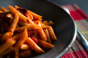 Simple Pasta with Tomato & Basil Sauce Recipe | Rustle Up