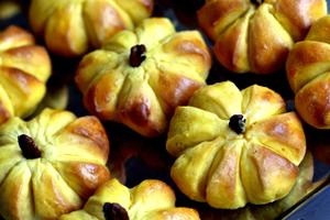 Pumpkin Shaped Sweet Buns Recipe | Rustle Up