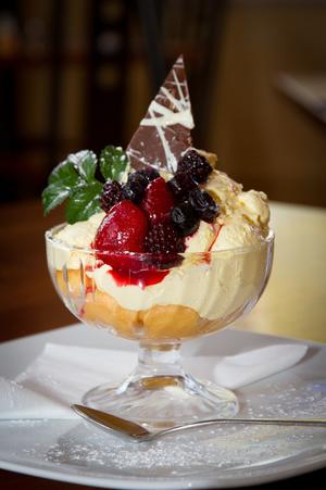 Winter Berry Trifle Recipe | Rustle Up
