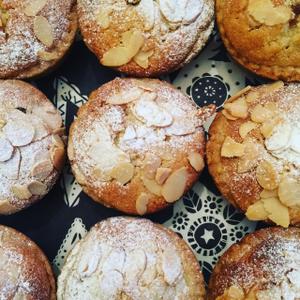 Flaked Almond Cupcakes Recipe | Rustle Up