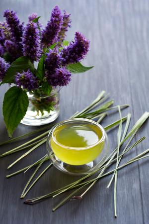 Refreshing Lemongrass Tea Recipe | Rustle Up