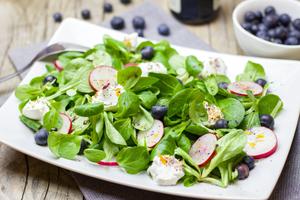 Spinach Salad with Creamy Goats Cheese, Sliced Radish & Blueberries Recipe | Rustle Up