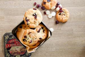 White Chocolate & Dried Cranberry Cookies Recipe | Rustle Up