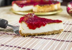 Vanilla Cheesecake with Raspberry Coulis Recipe | Rustle Up